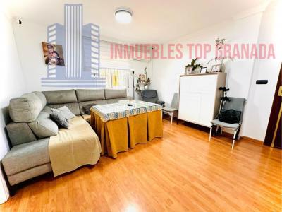 For sale of flat in Cúllar Vega