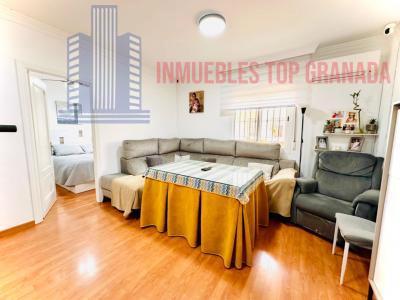 For sale of flat in Cúllar Vega