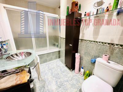 For sale of flat in Cúllar Vega