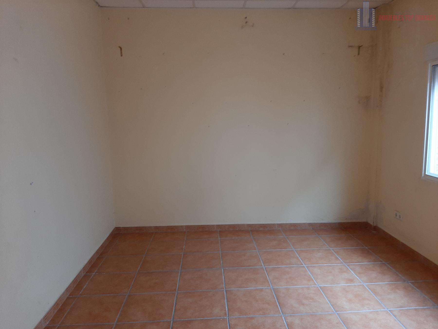 For sale of house in Chauchina