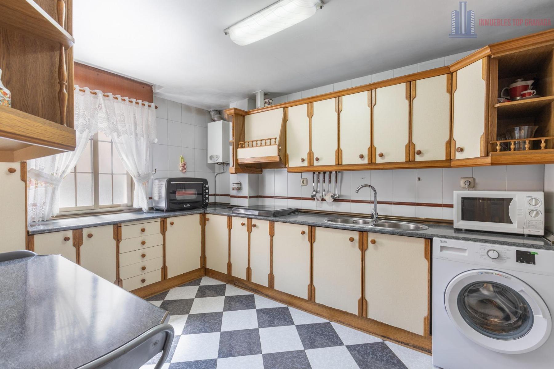 For sale of house in Maracena