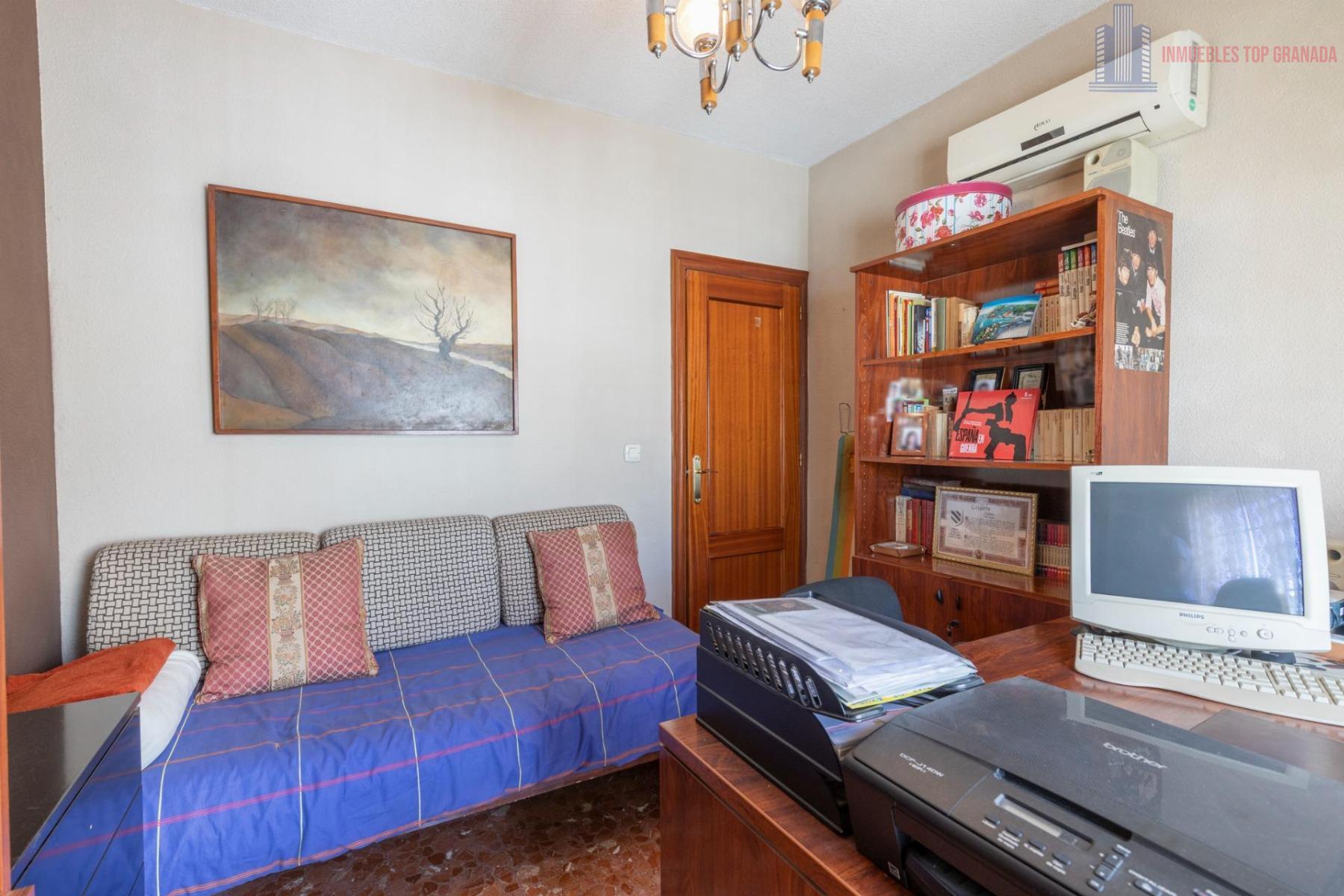 For sale of house in Maracena