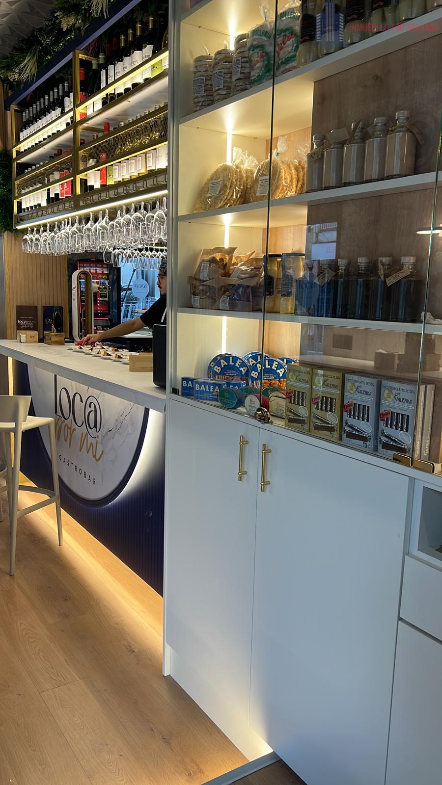 For sale of premises in Granada