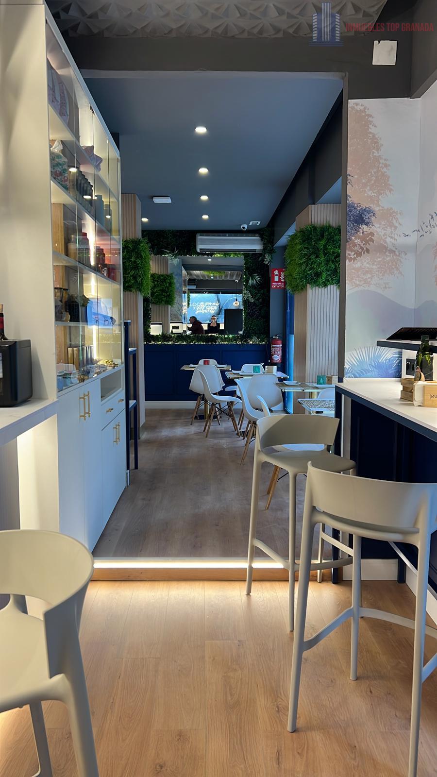 For sale of premises in Granada