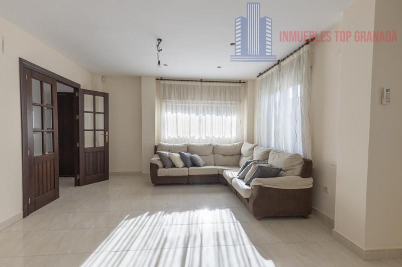 For sale of house in Peligros