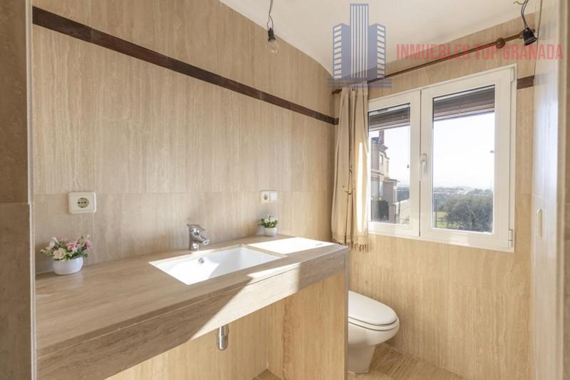 For sale of house in Peligros