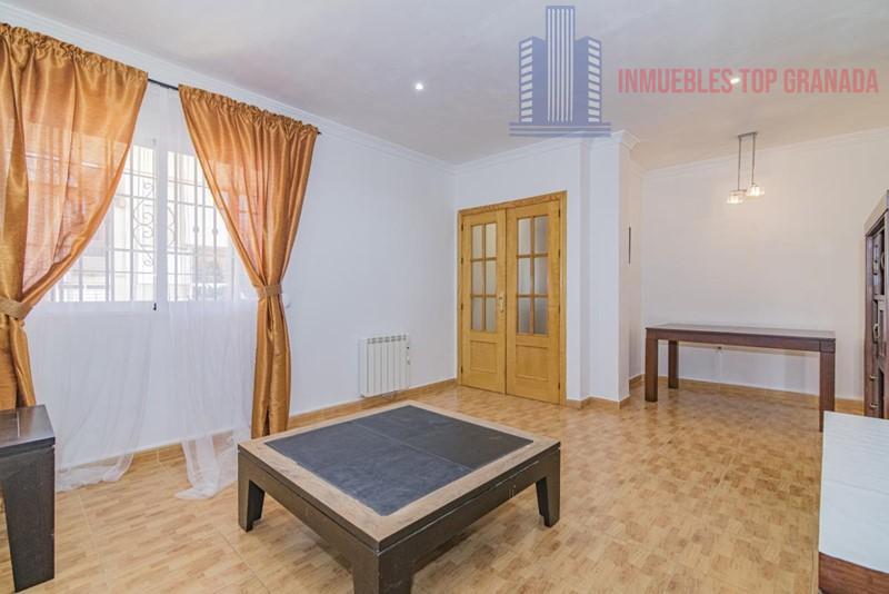 For sale of house in Las Gabias