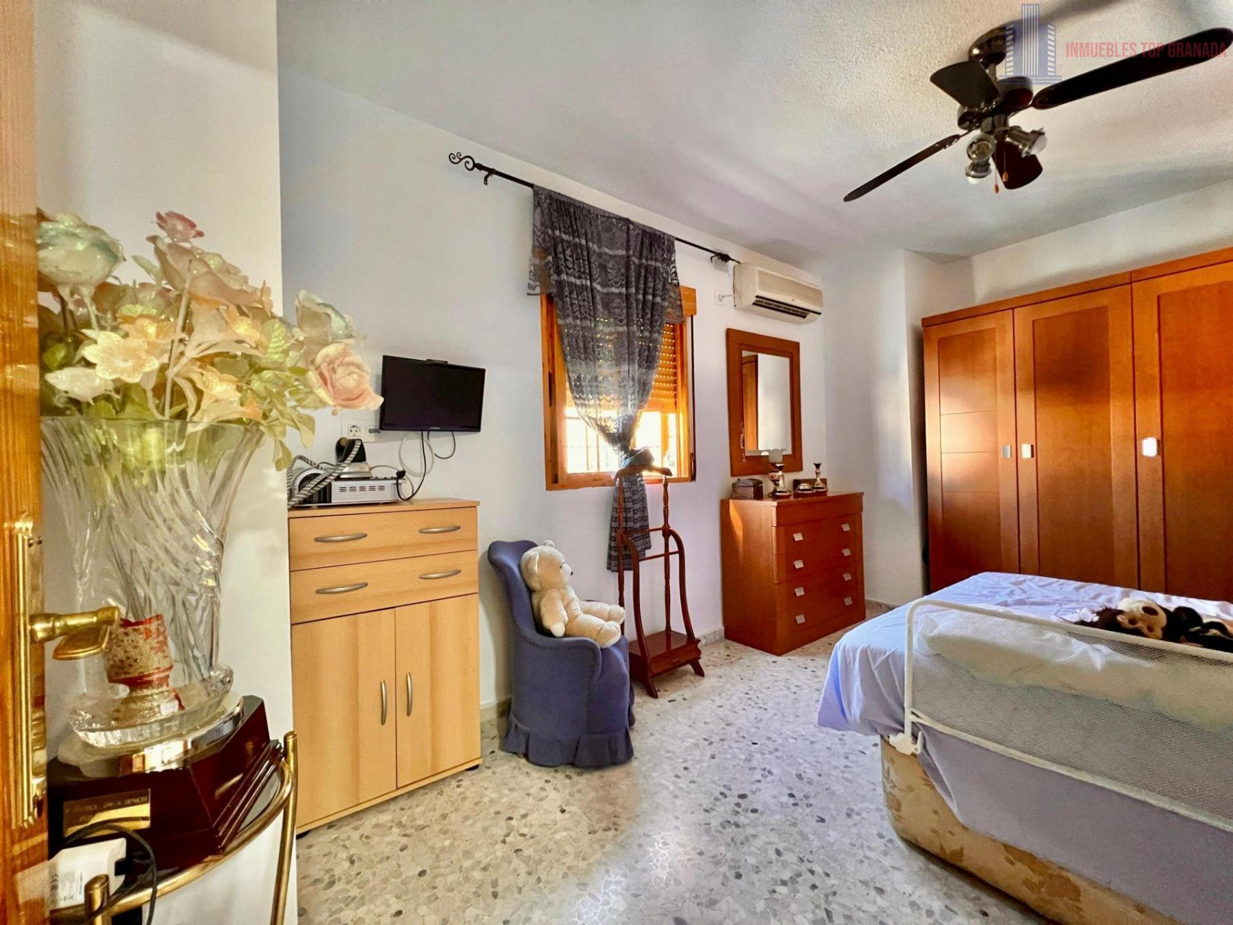 Venta de casa en Granada