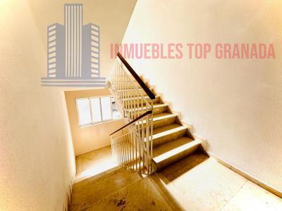 For sale of flat in Granada