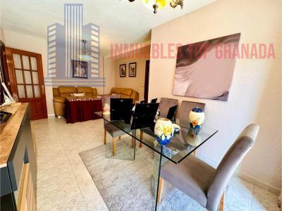 For sale of flat in Granada