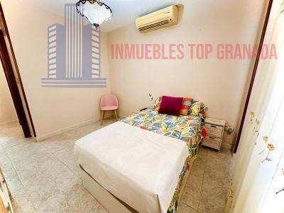 For sale of flat in Granada