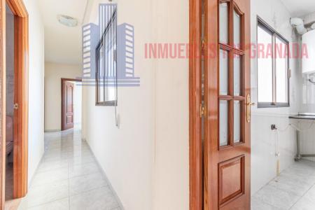 For sale of flat in Iznalloz