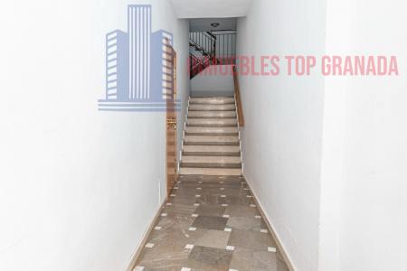 For sale of flat in Iznalloz