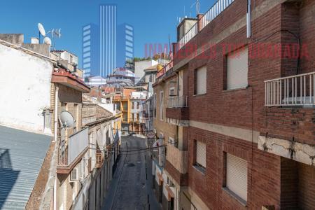 For sale of flat in Iznalloz