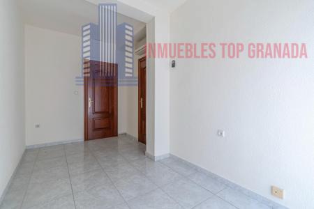 For sale of flat in Iznalloz
