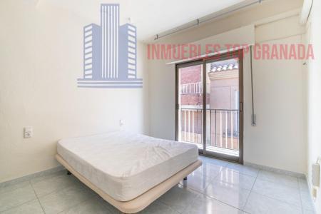 For sale of flat in Iznalloz