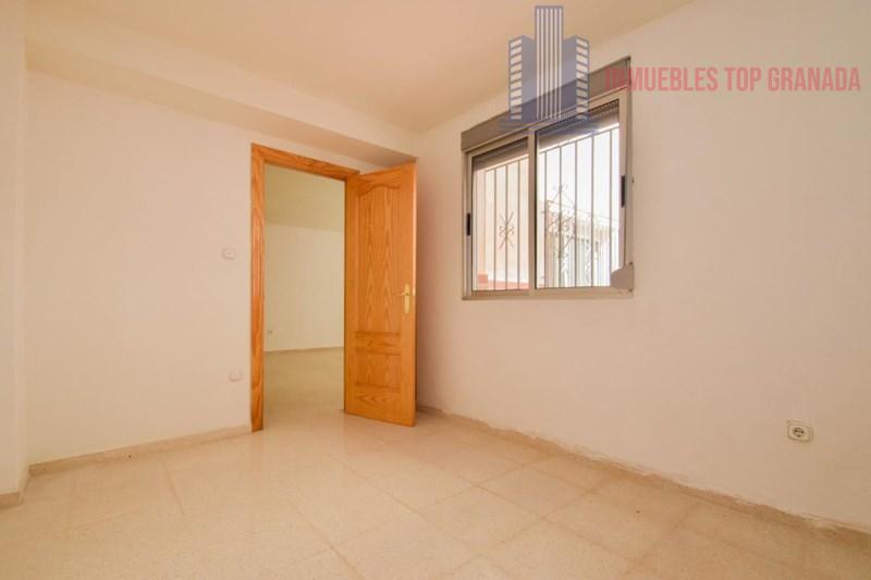 For sale of house in Otura