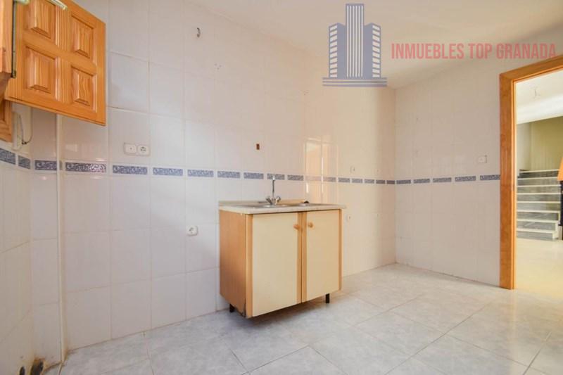 For sale of house in Otura