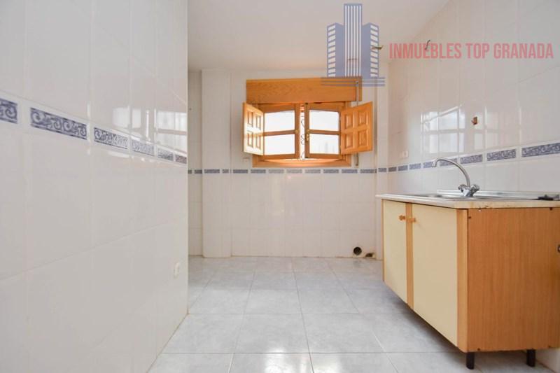 For sale of house in Otura