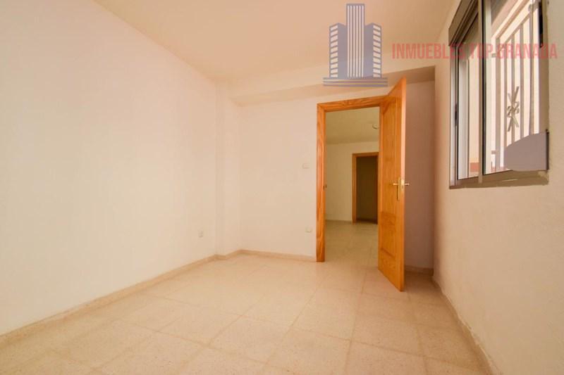For sale of house in Otura