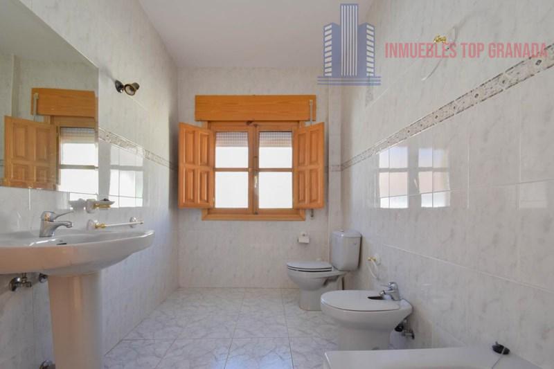 For sale of house in Otura