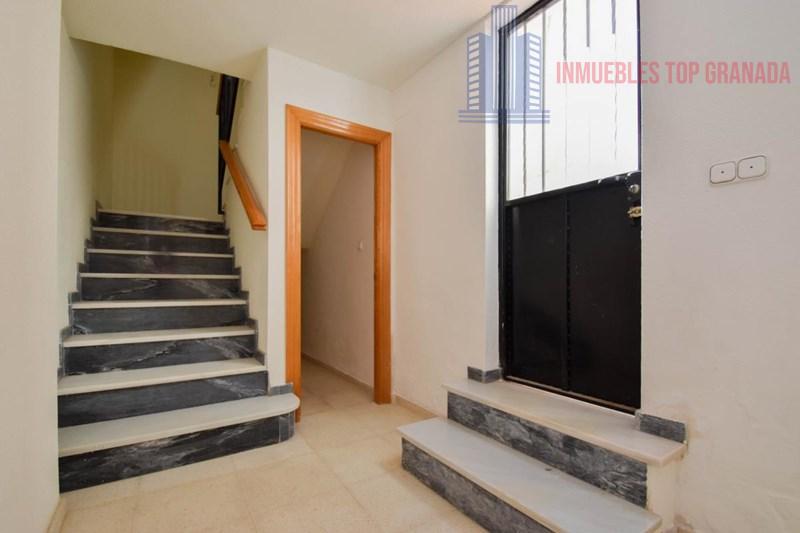 For sale of house in Otura