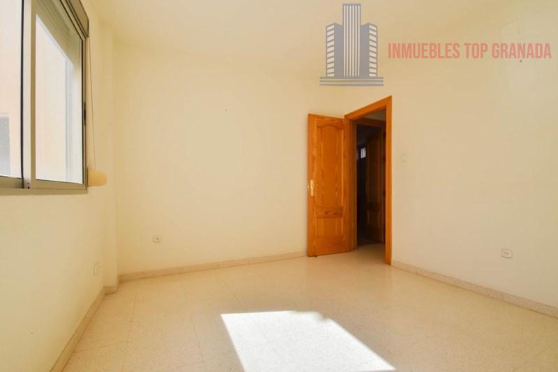 For sale of house in Otura