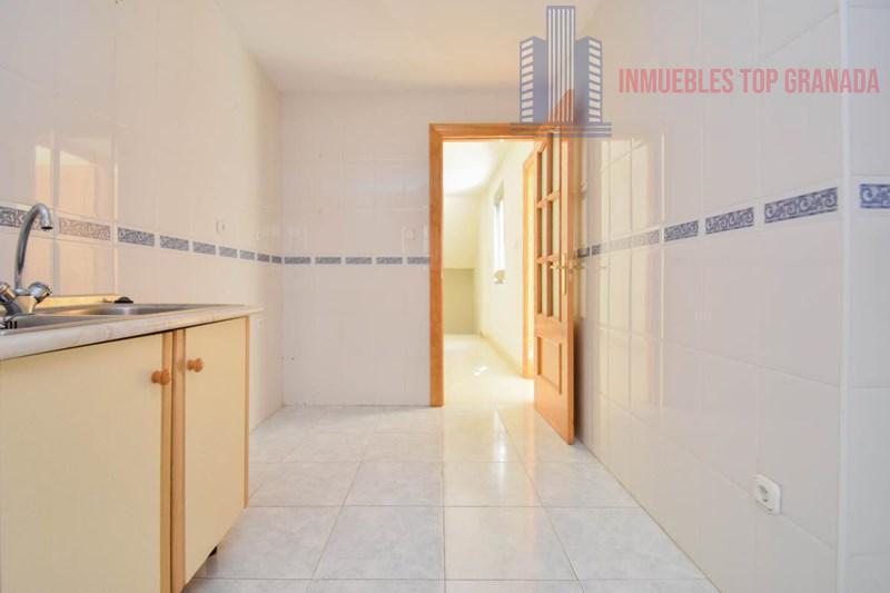 For sale of house in Otura