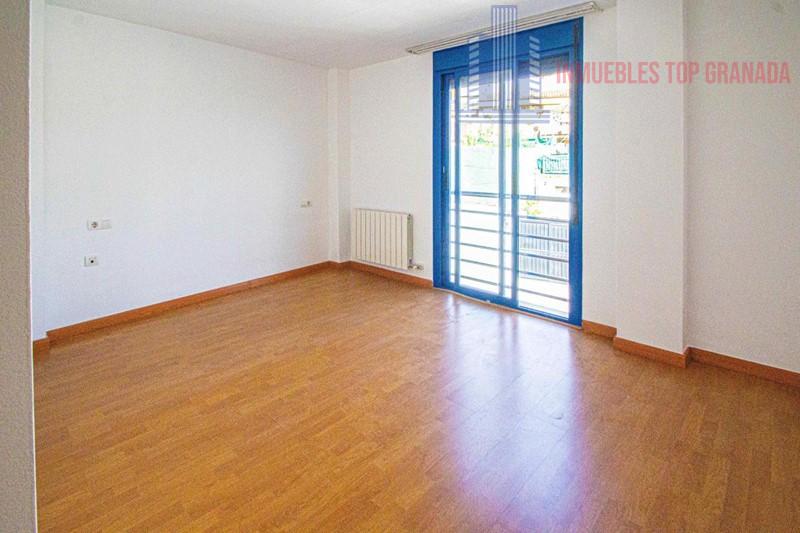 For sale of flat in Monachil