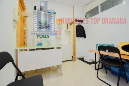 For sale of commercial in Granada