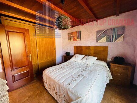 For sale of house in Illora