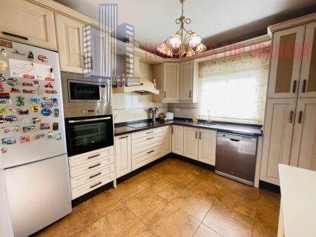 For sale of house in Illora