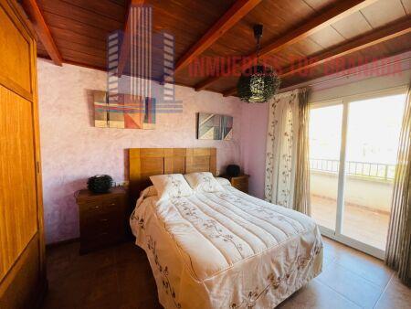 For sale of house in Illora