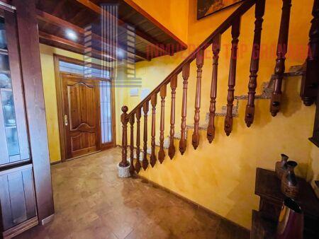 For sale of house in Illora