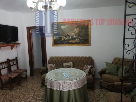 For sale of house in Lecrín