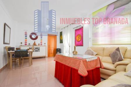 For sale of flat in Salobreña