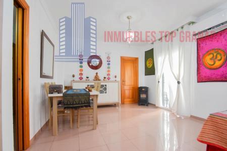 For sale of flat in Salobreña