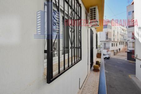 For sale of flat in Salobreña