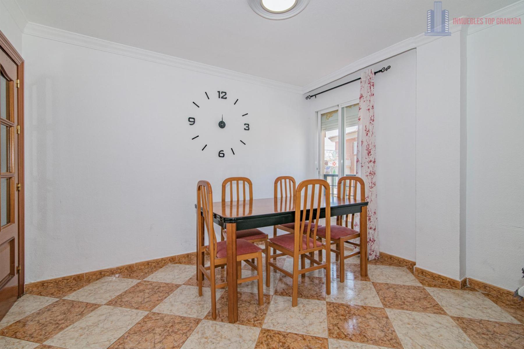 For sale of flat in Albolote
