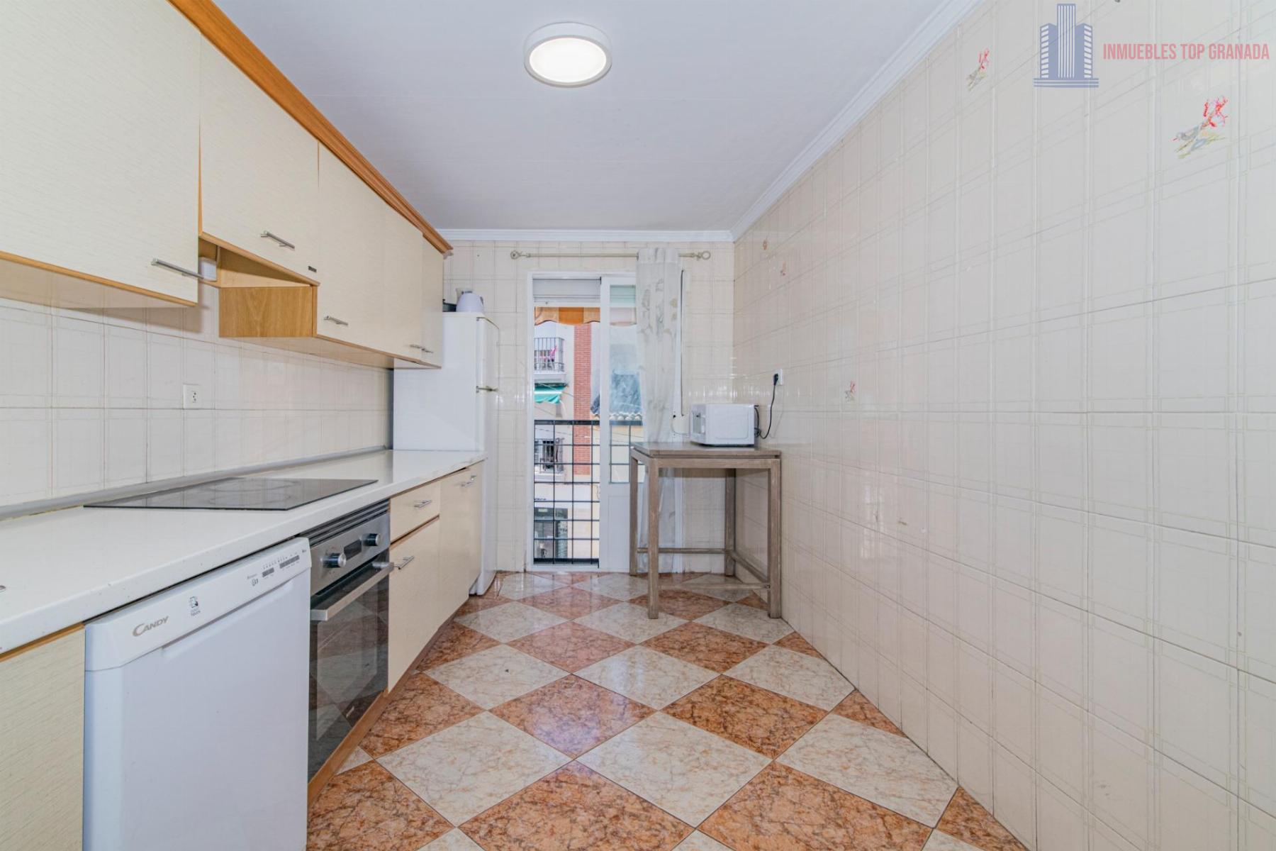 For sale of flat in Albolote