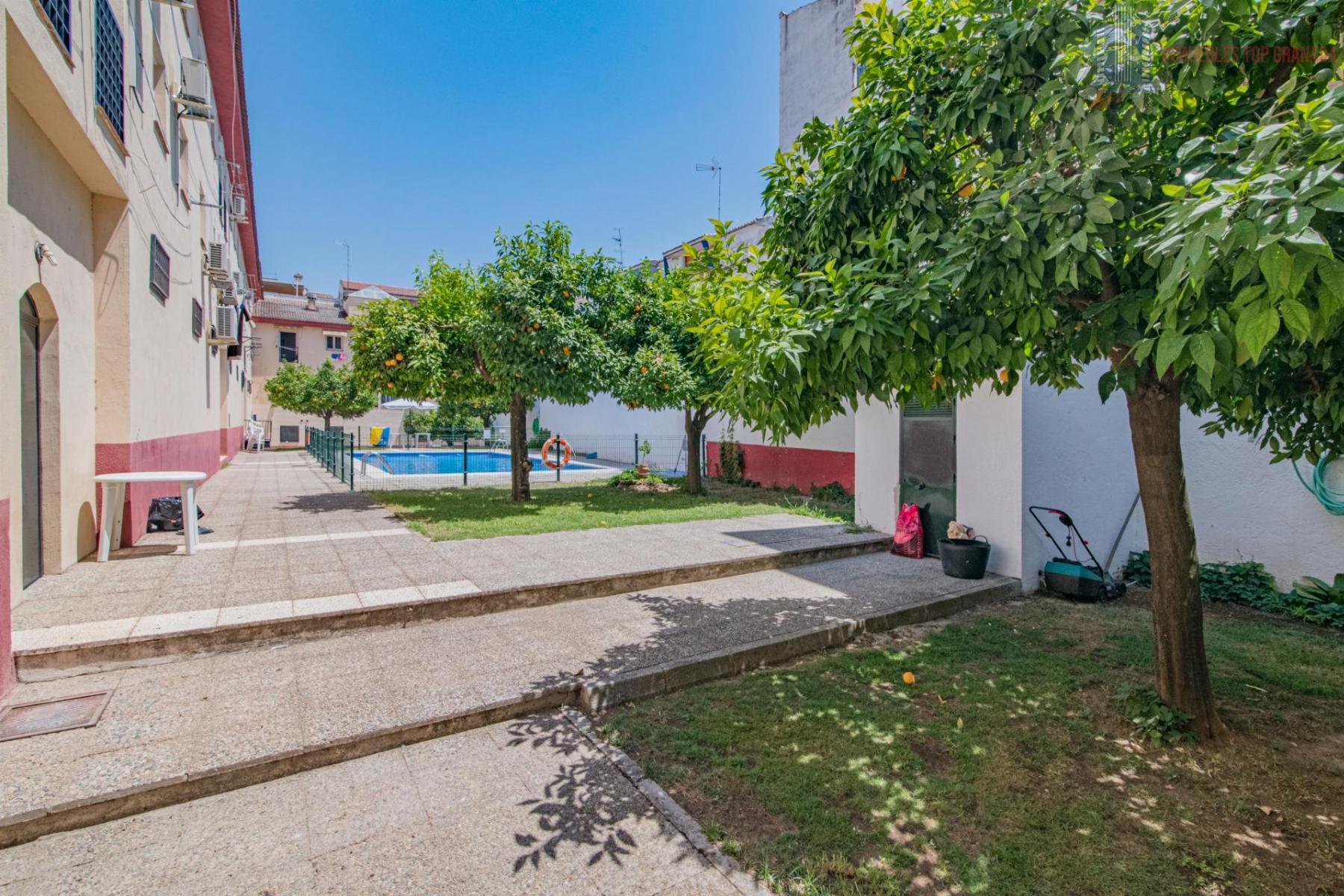 For sale of flat in Albolote