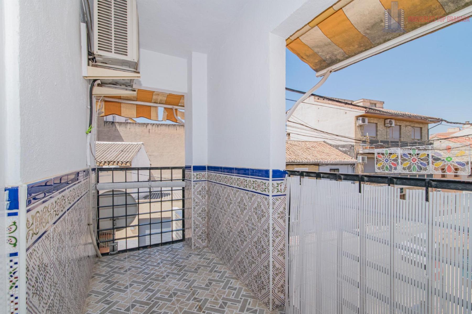 For sale of flat in Albolote