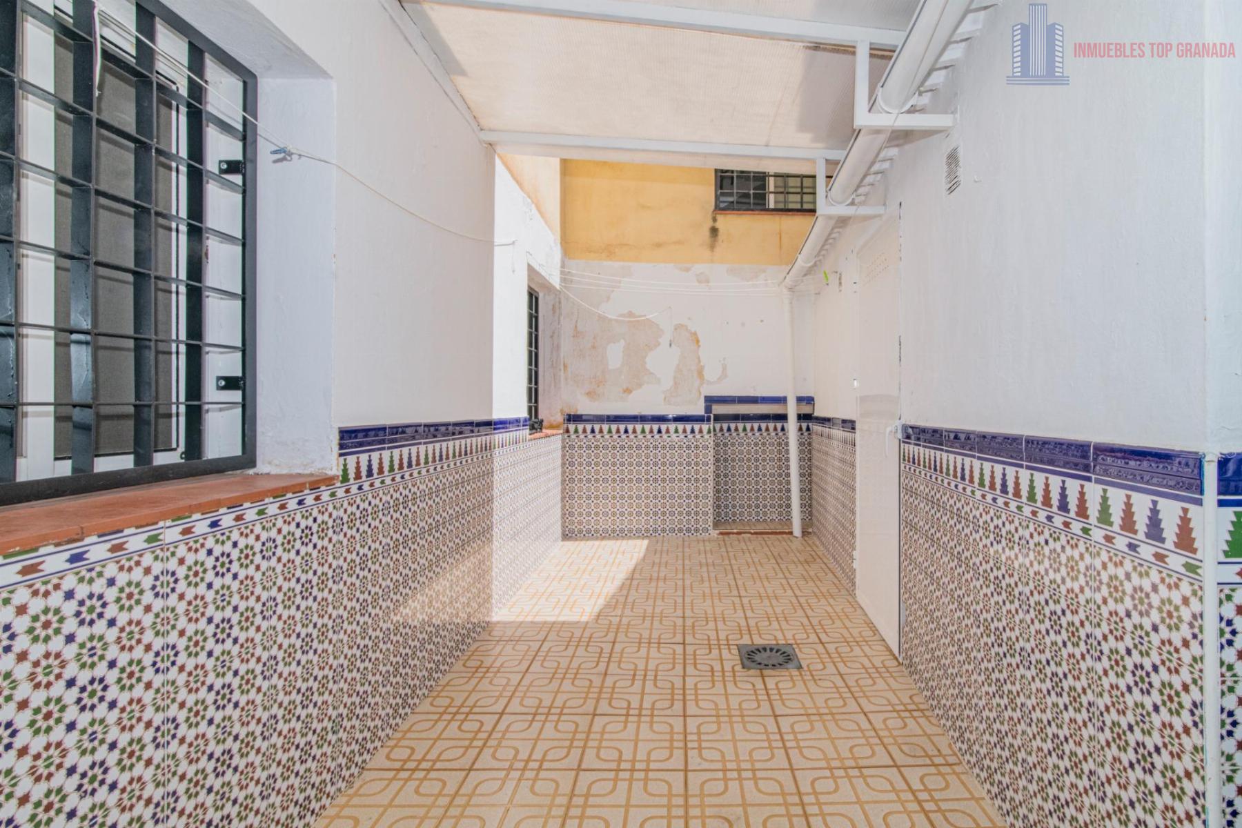 For sale of flat in Albolote
