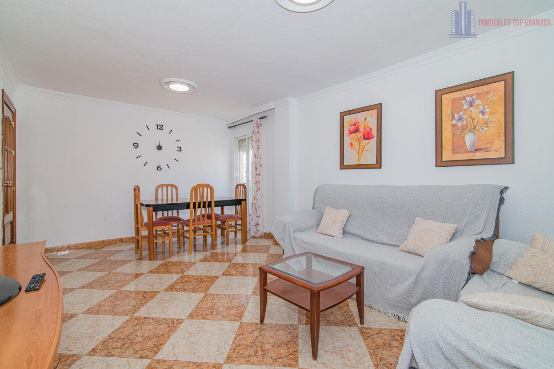 For sale of flat in Albolote