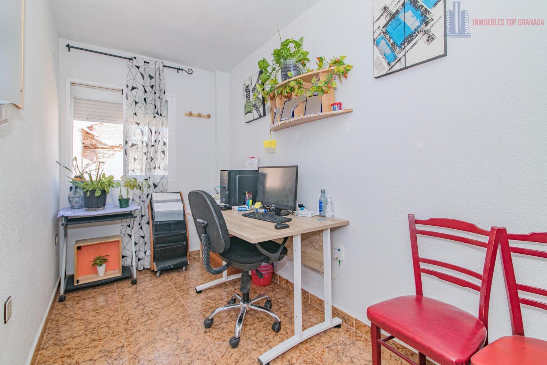 For sale of flat in Albolote