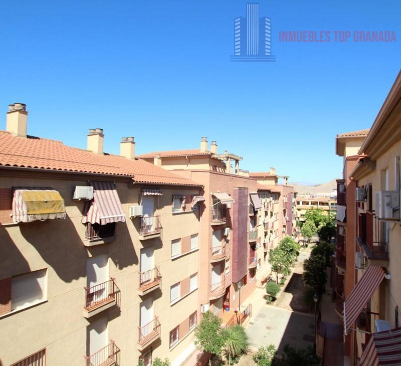 For sale of flat in Atarfe