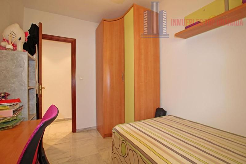 For sale of flat in Atarfe