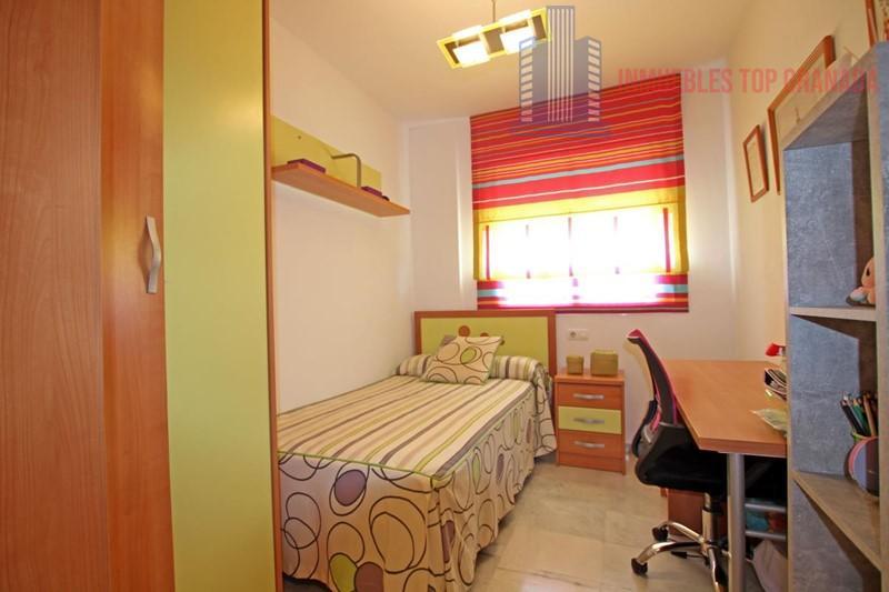 For sale of flat in Atarfe