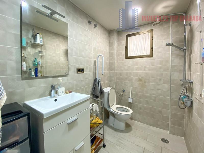 For sale of house in Albolote