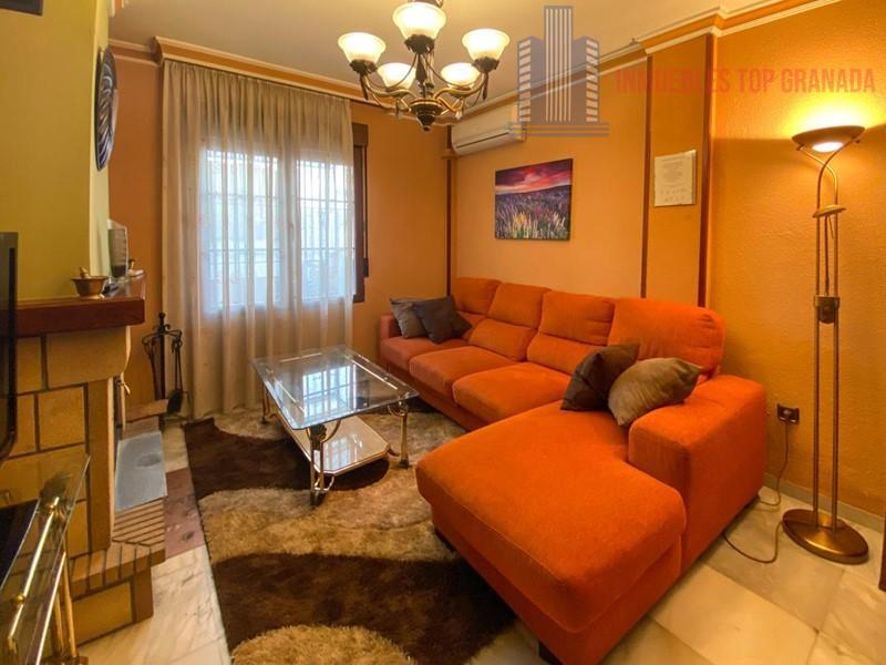 For sale of house in Albolote